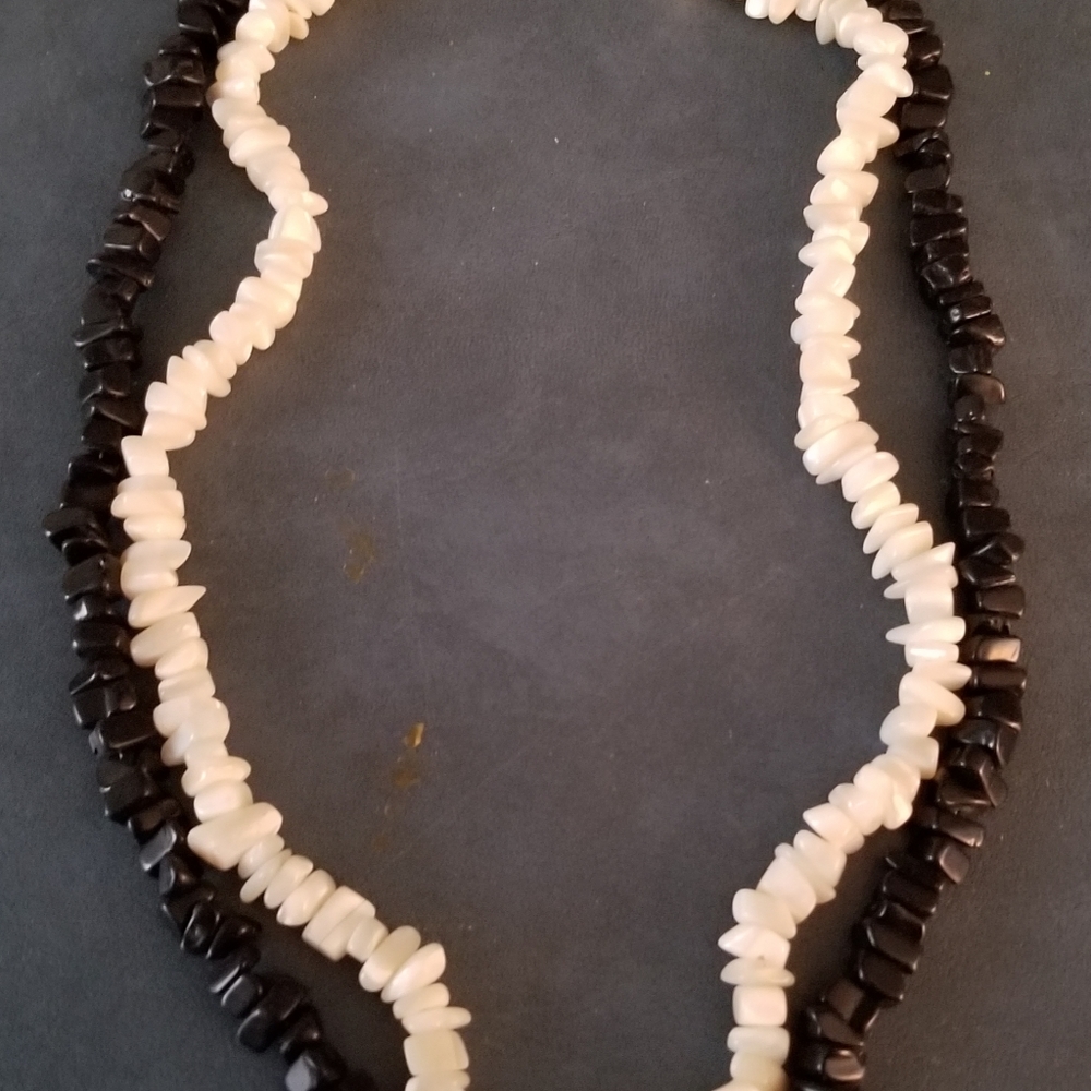 Beautiful Black & White Puka Shell Necklace